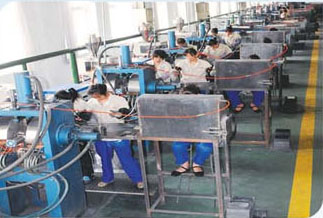 The staff of the molding workshop a