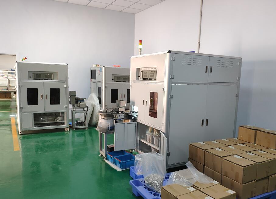 Fully automatic film selection mach